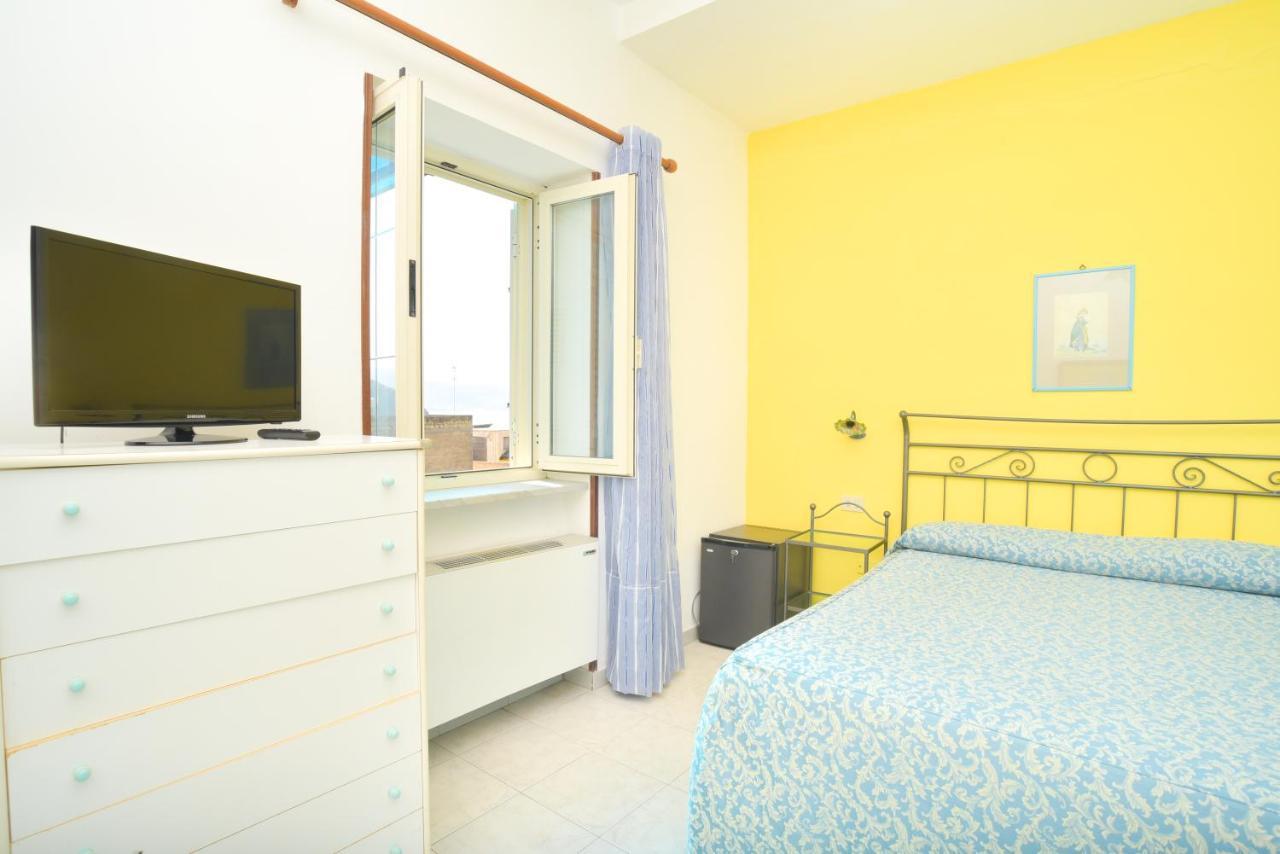 Hotel Celeste Procida Kültér fotó