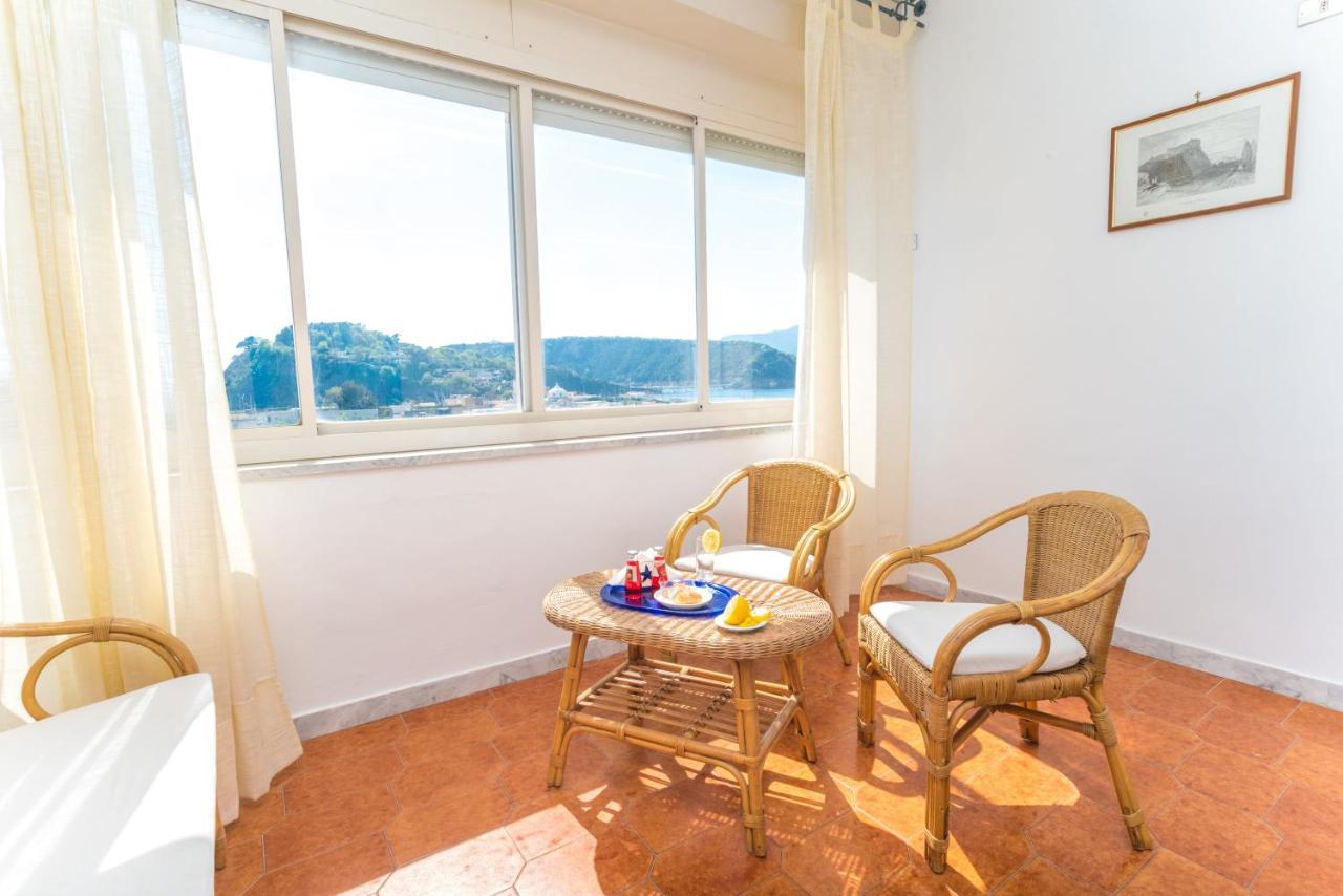 Hotel Celeste Procida Kültér fotó