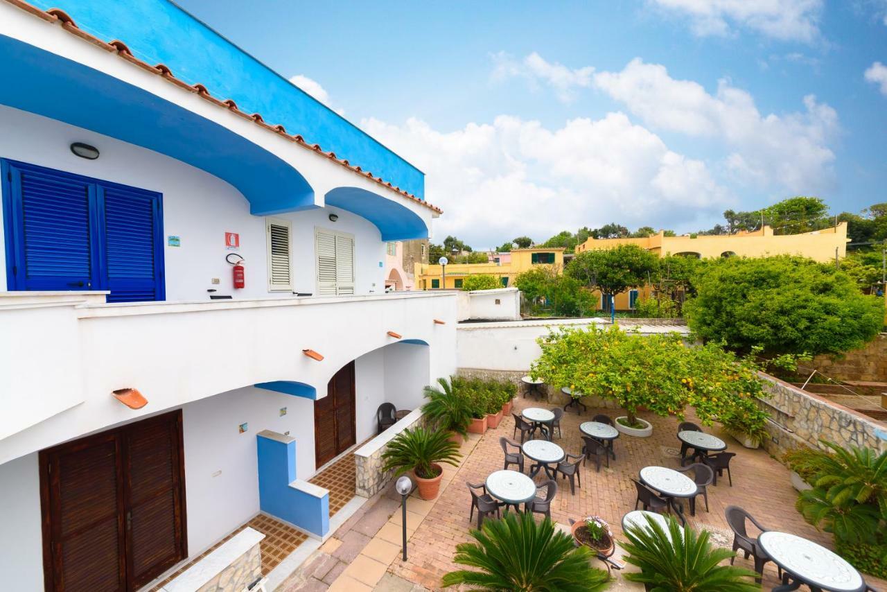 Hotel Celeste Procida Kültér fotó