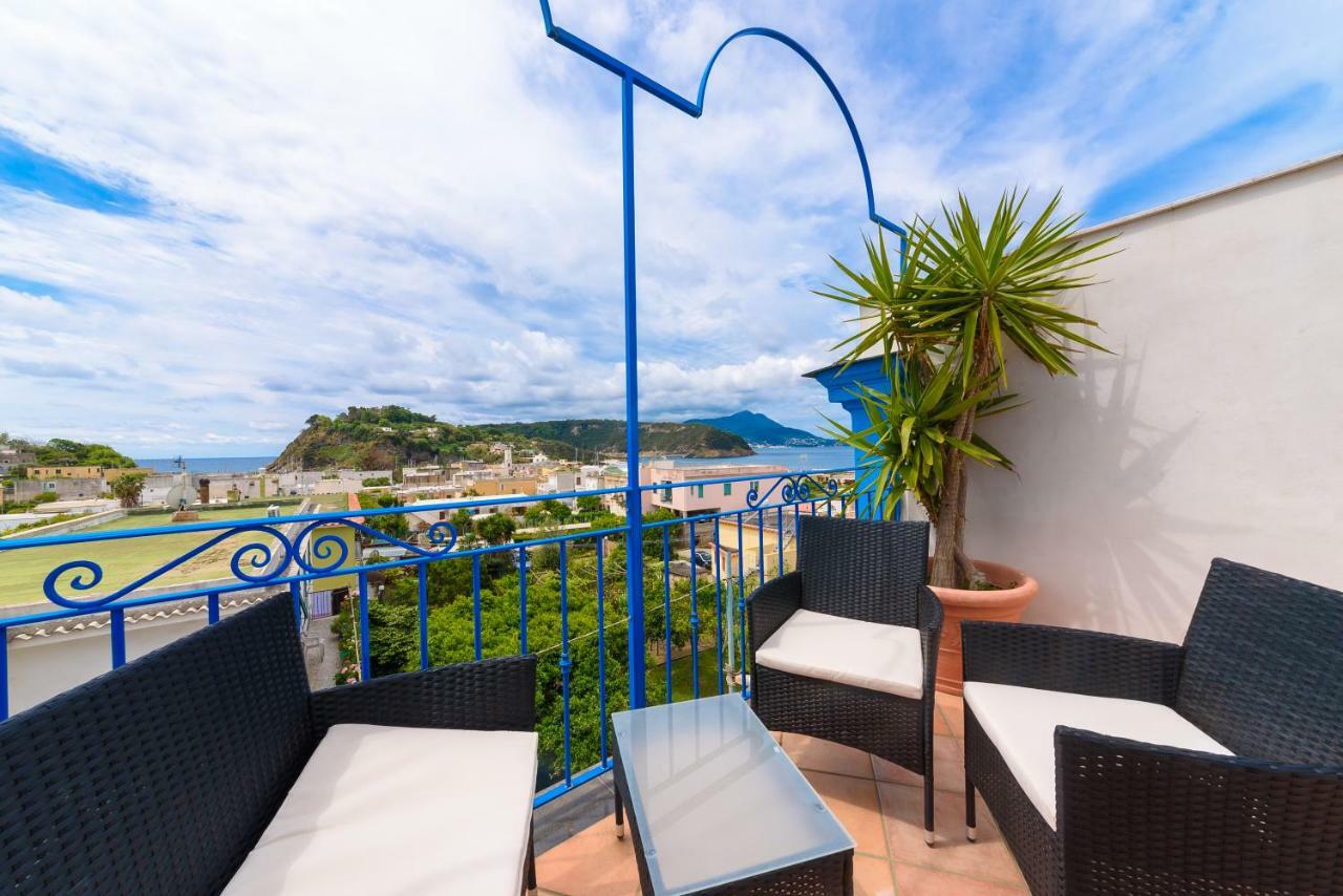 Hotel Celeste Procida Kültér fotó